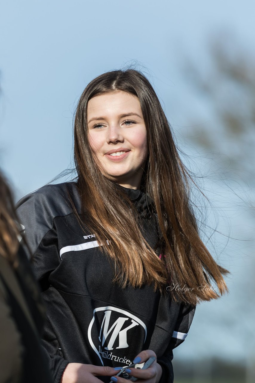 Bild 223 - C-Juniorinnen SV Steinhorst/Labenz - TSV Friedrichsberg-Busdorf : Ergebnis: 5:0